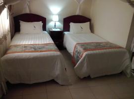 The Crested Crane Bwindi Hotel