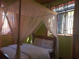 Lizzy Palm Lodge