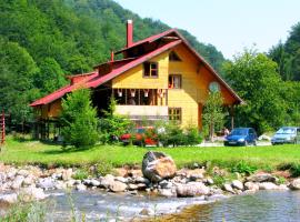 RUSTIC HOUSE 1