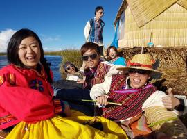 Uros Mamá Kota Lodge