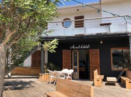 蓝旗酒店