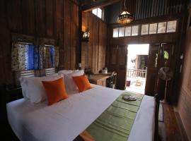 274 Bed and Brews，位于曼谷的住宿加早餐旅馆