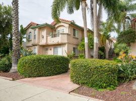 WanderJaunt - Pacific Beach Townhomes，位于圣地亚哥的度假屋