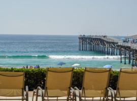 Steps from Sandy Pacific Beach，位于圣地亚哥的度假屋