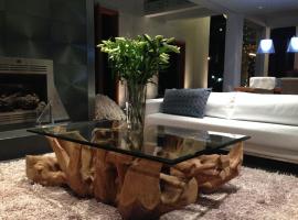 Dolphin Beach Villa