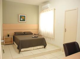 Gold Avenue Hotel