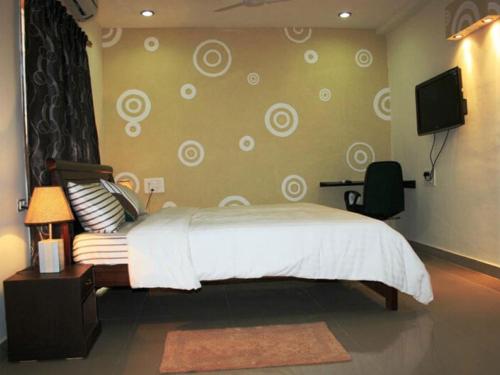 Falcons Nest Studio Apartment