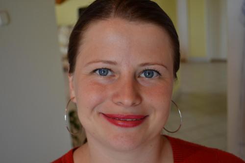Hi! I am Melitta. I am looking forward to meet people all around the world!