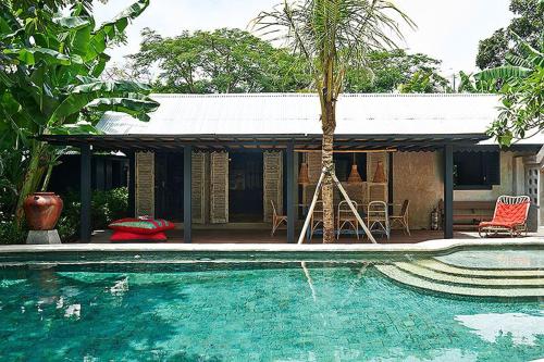 theislandhouses