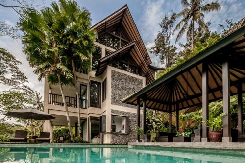 Villa Naha Putih