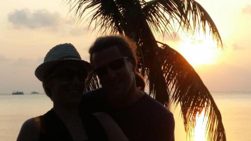 ROBERT & ANI