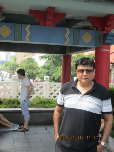 rajesh marwah, owner