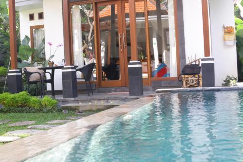 Bumbung sari villa